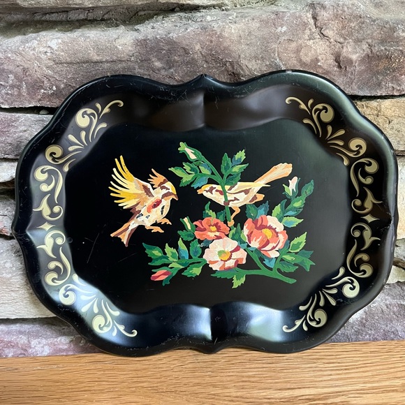 2 VTG Tole Hand-painted Black Tray Birds Flowers Toleware Metal Pair Serving - Picture 2 of 6